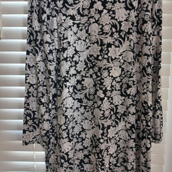 J. Jill Wearever Collection Black White Floral Long Sleeve Stretch Knit Dress L - Picture 5 of 7